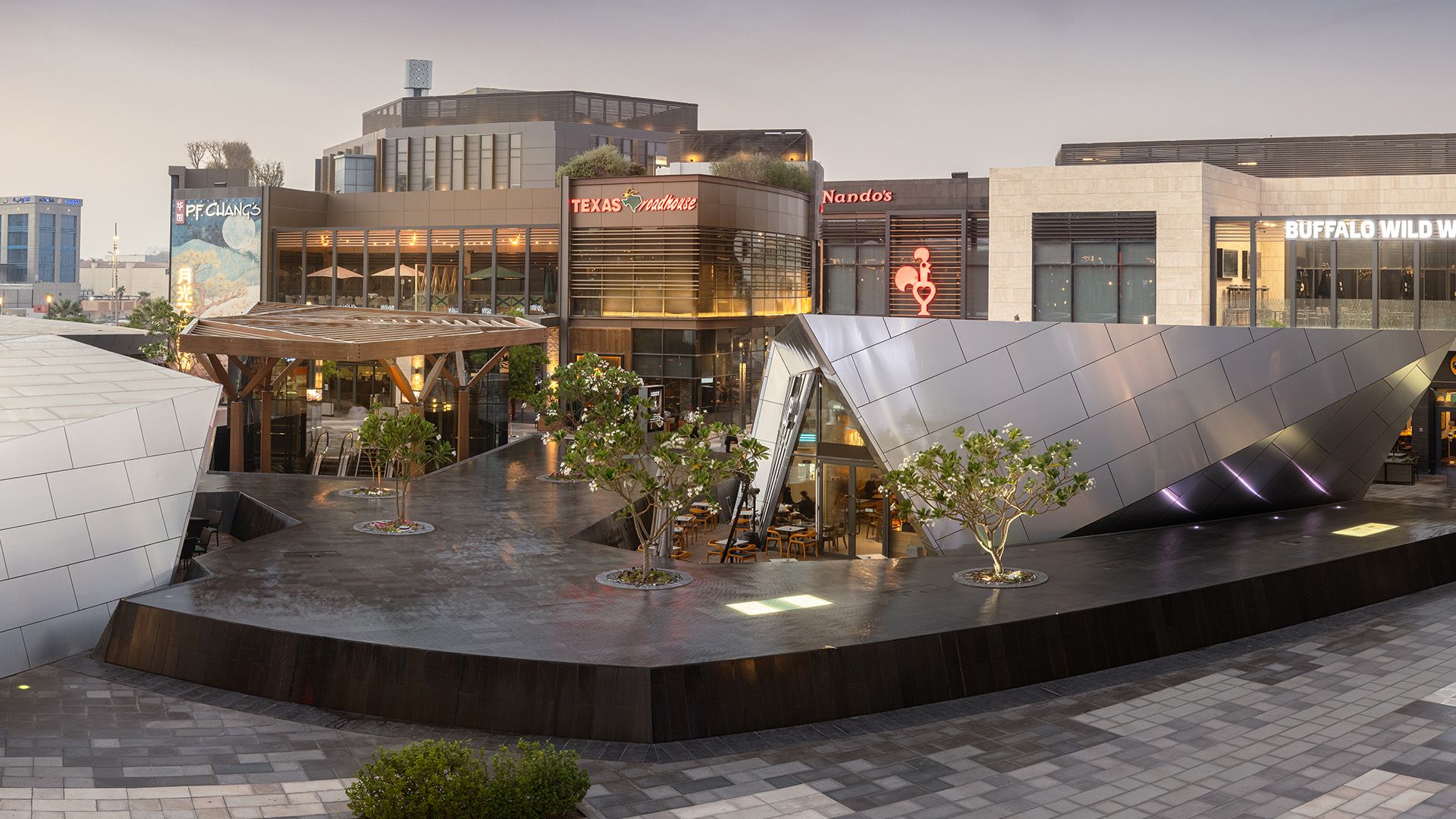 Photo of the dining plaza at Ajdan Walk